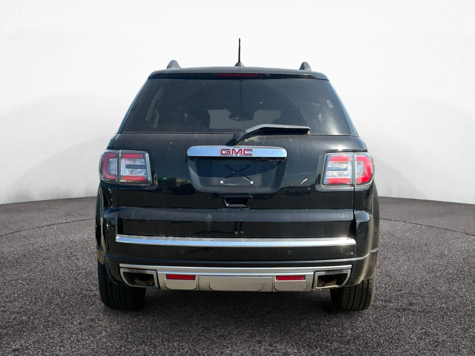 Used 2016 Black GMC Denali image 4