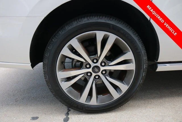 2020 Ford Expedition Platinum - Photo 11