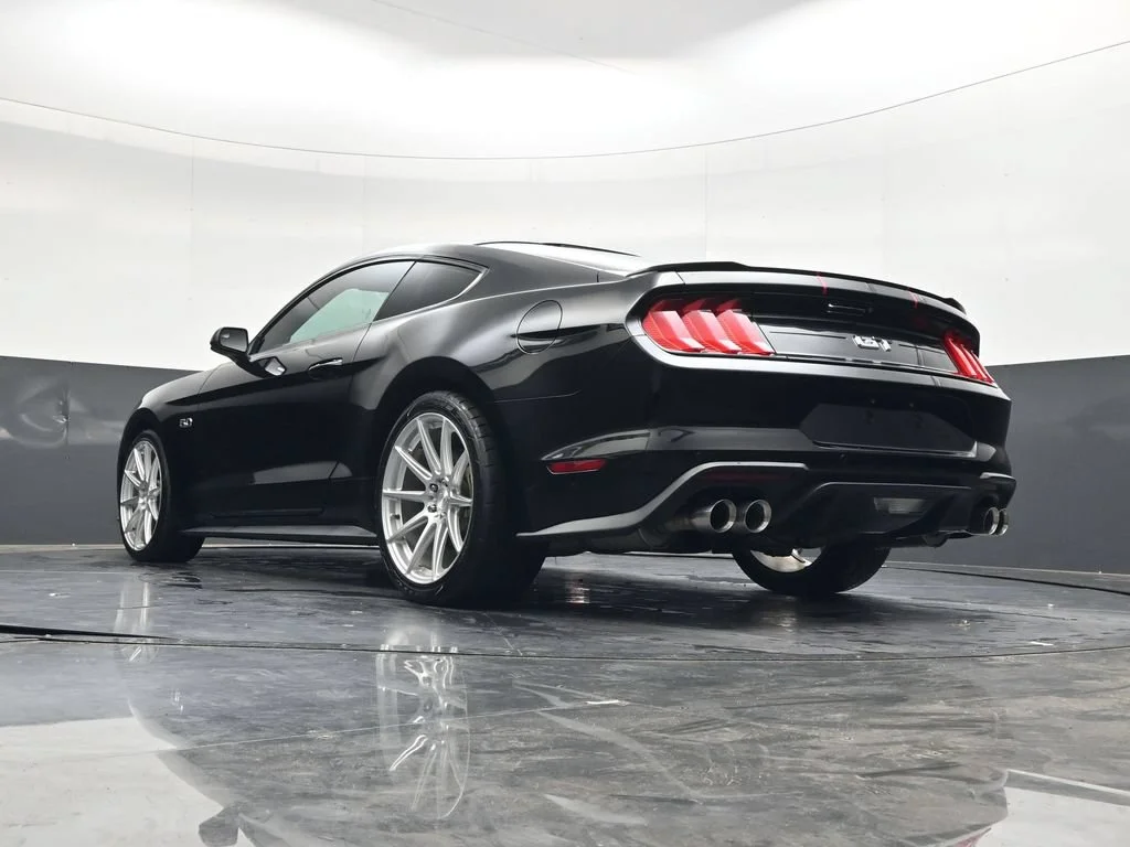 Used 2018 Shadow Black Ford GT image 30