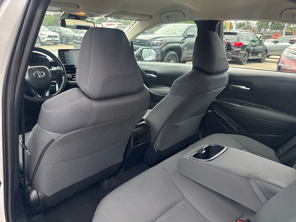 Used 2020 Silver Toyota LE image 36
