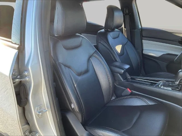 Used 2024 Silver Jeep Limited image 30