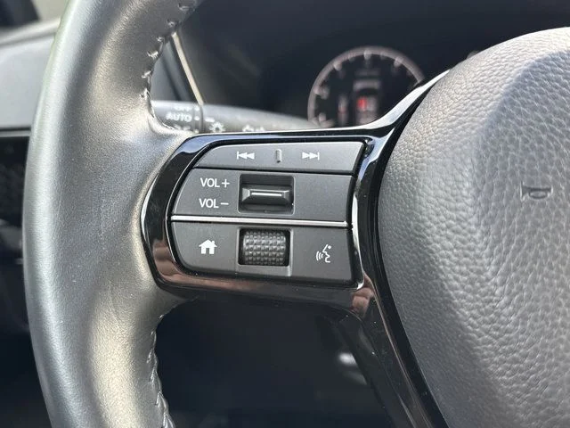 Used 2024 White Honda EX-L image 33