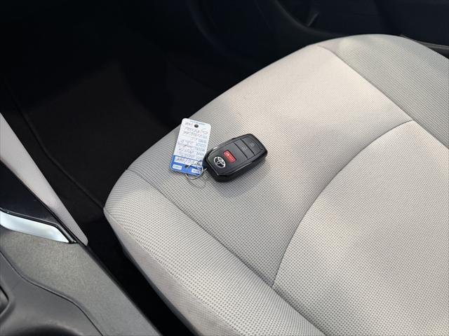 Certified Used 2023 WIND CHILL PEARL Toyota  image 22