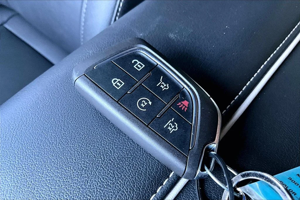 Used 2021 White Cadillac Luxury image 10