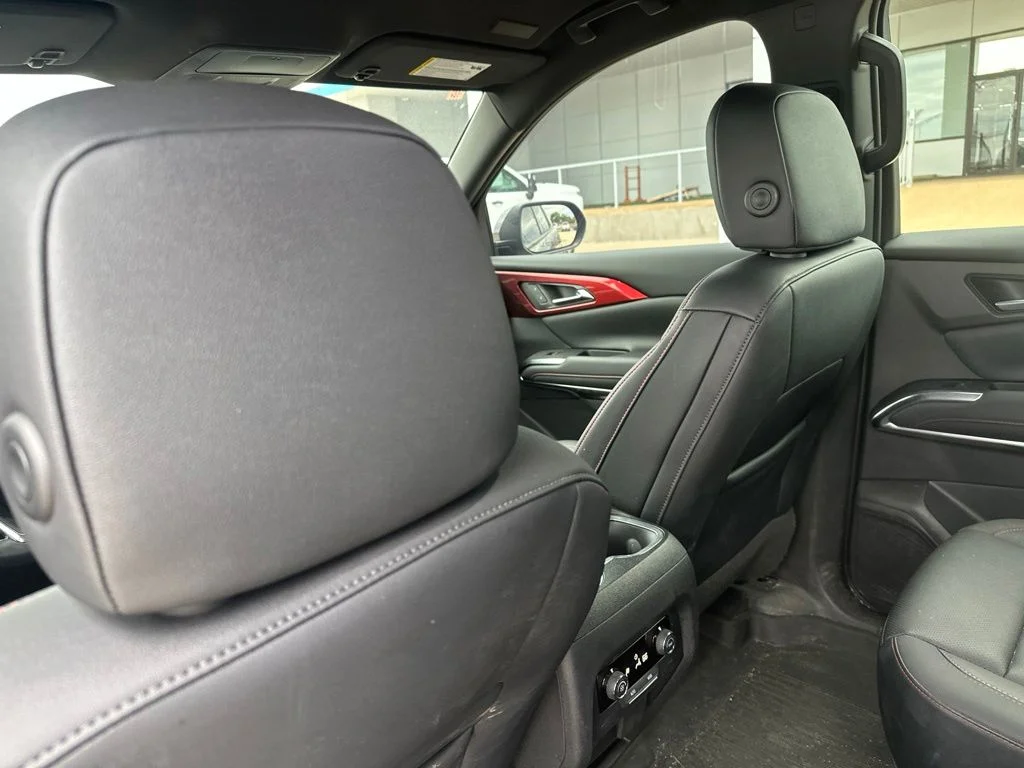 Used 2024 Black Chevrolet Z71 image 28