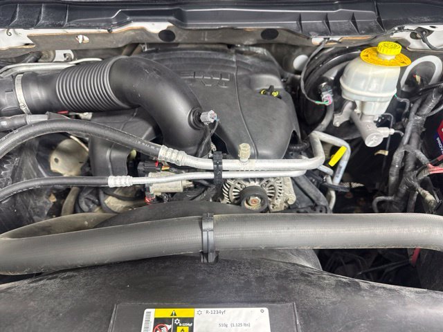 Used 2015 White Ram SLT image 9