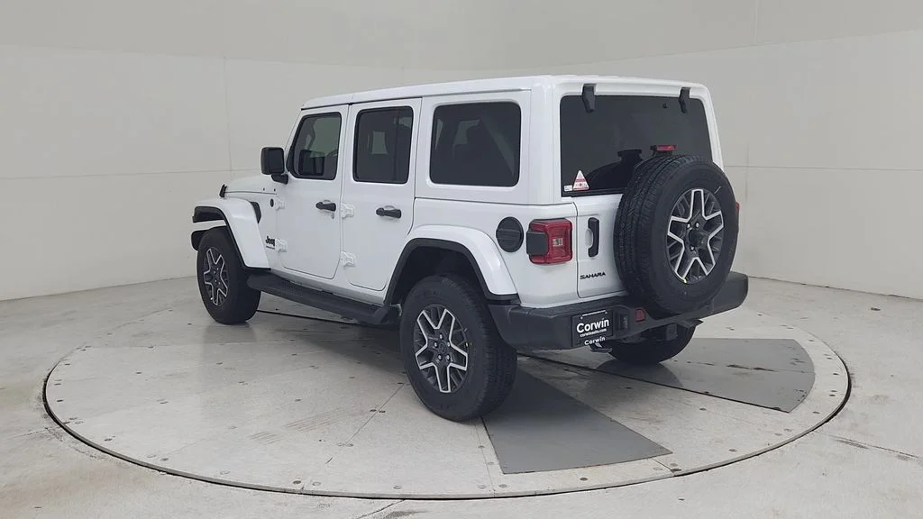 New 2026 Bright White Clear-Coat Exterior Paint Jeep Sahara image 11