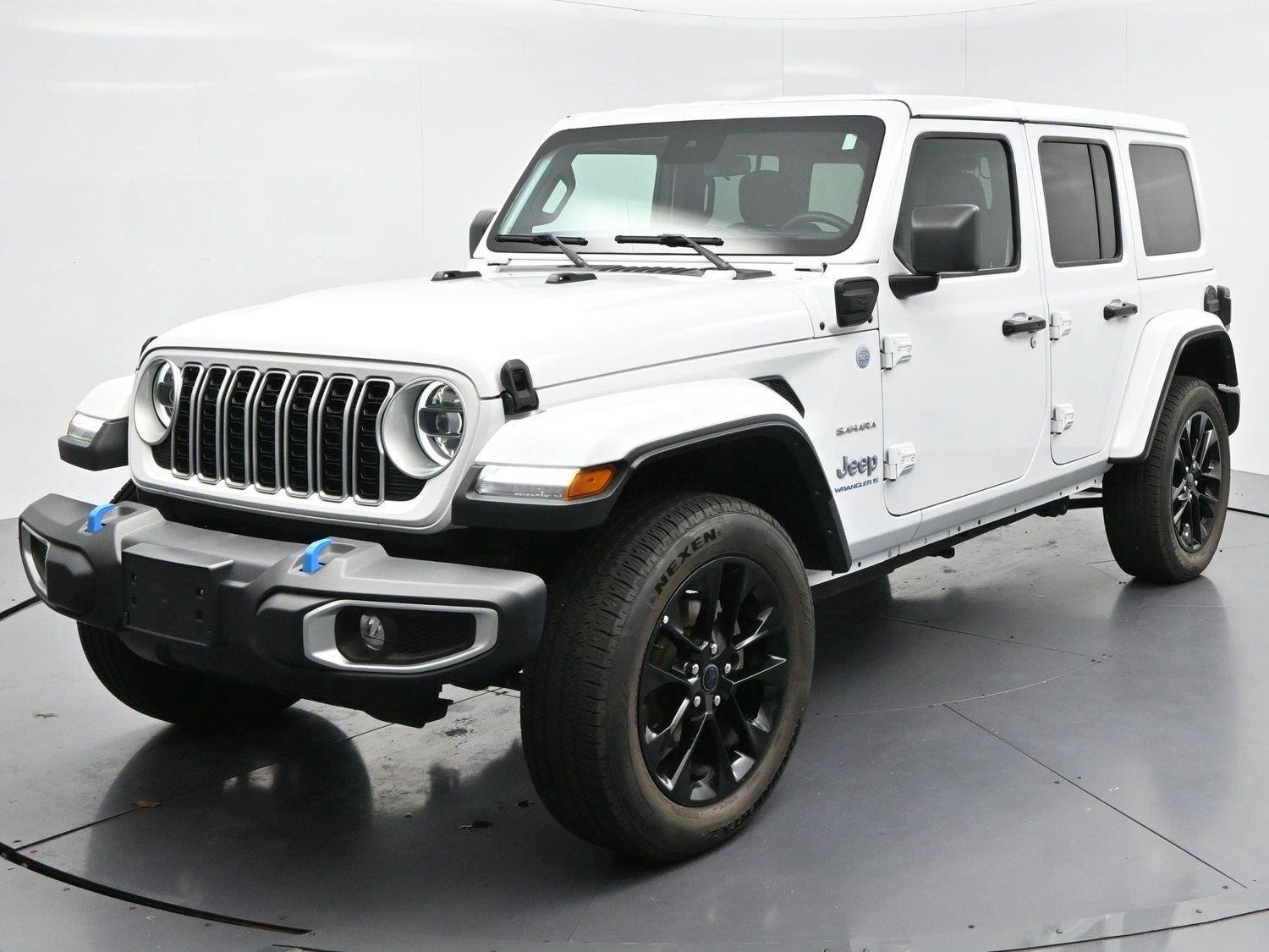 Used 2024 Bright White Clearcoat Jeep Sahara image 3