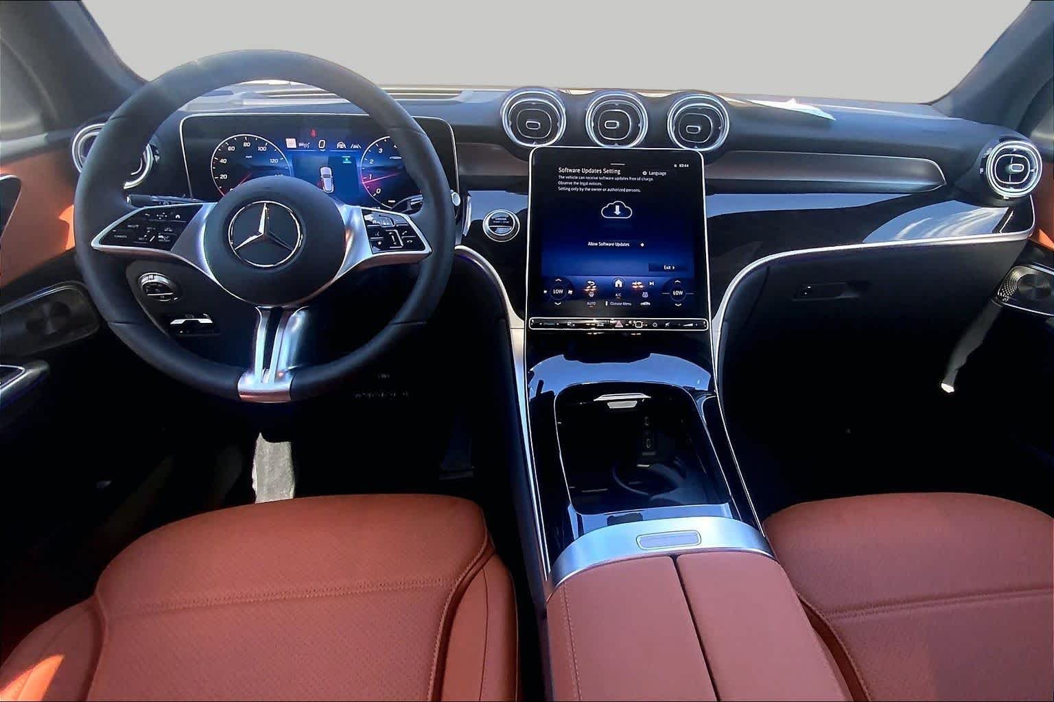 New 2027 MANUFAKTUR Alpine Grey Mercedes-Benz GLC 300 image 5