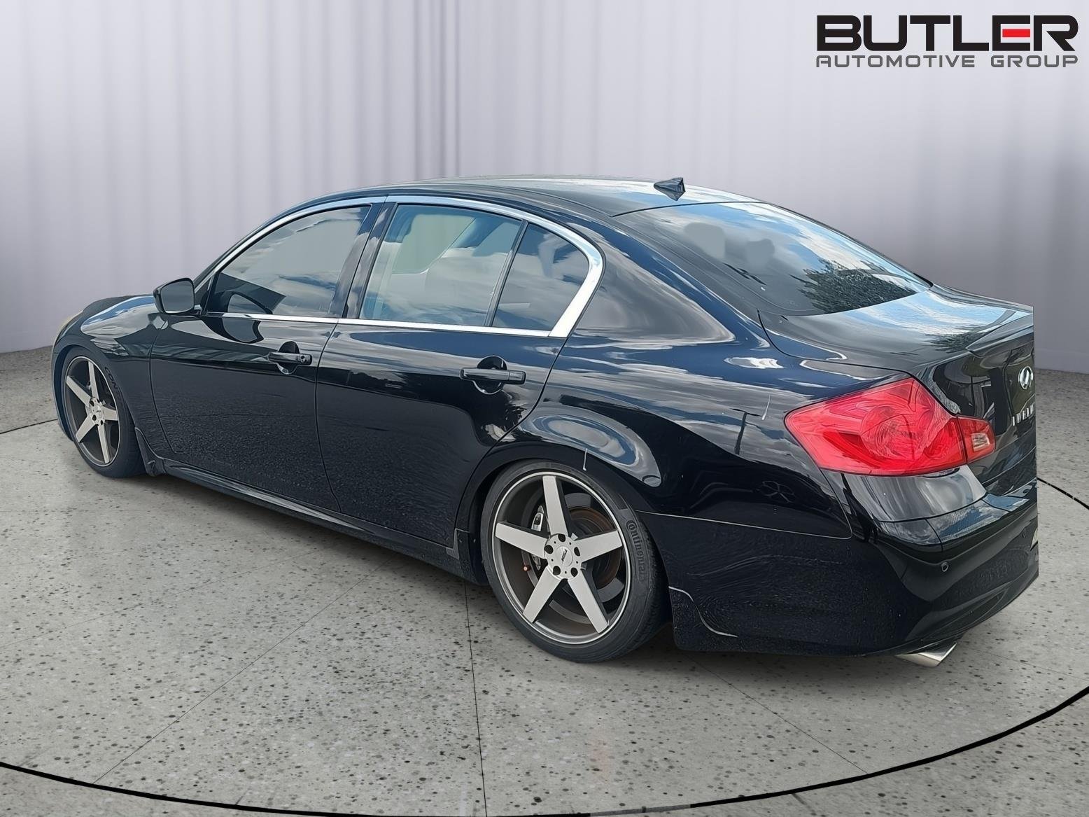 Used 2012 Black Obsidian INFINITI Journey image 11