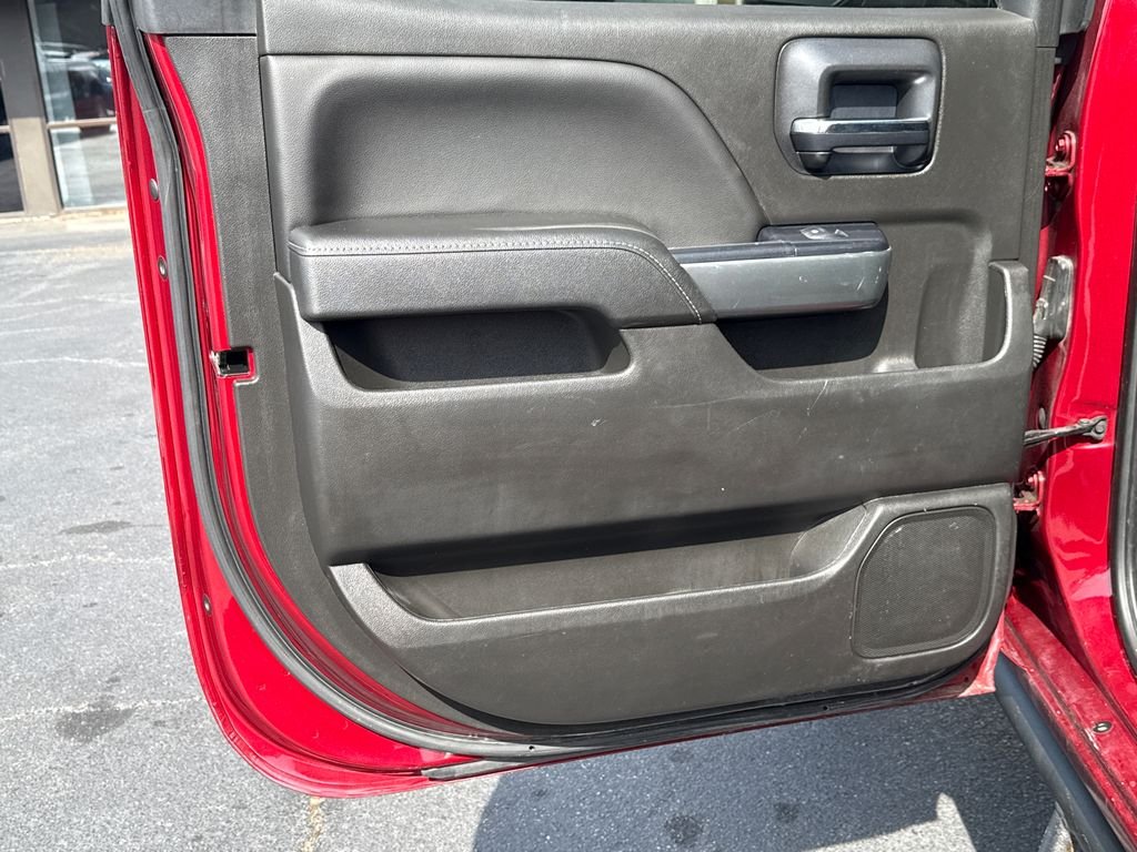 Used 2018 Red Chevrolet LT image 21