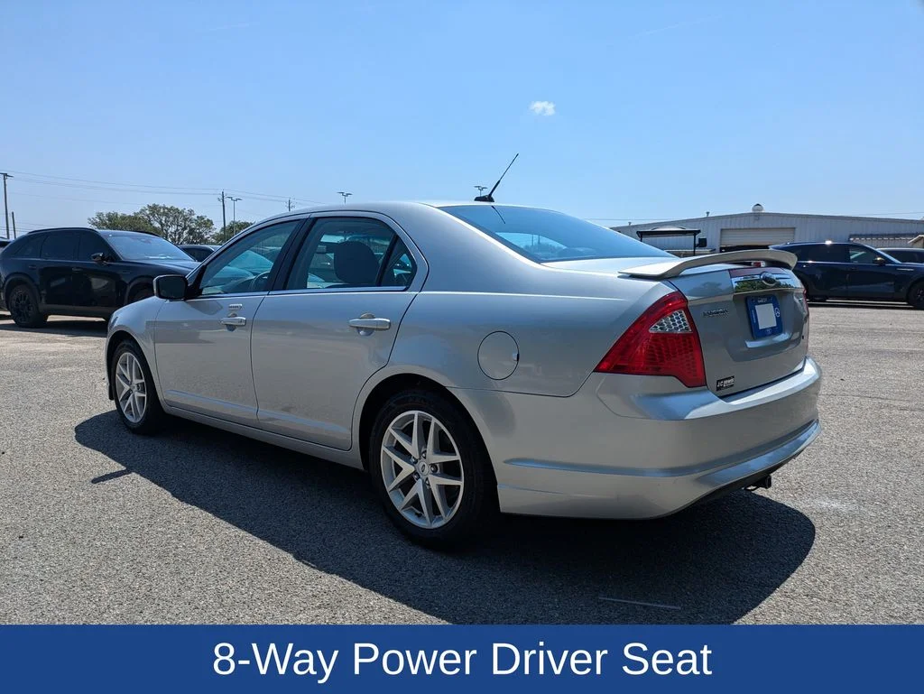 Used 2010 Brilliant Silver Metallic Ford SEL image 6