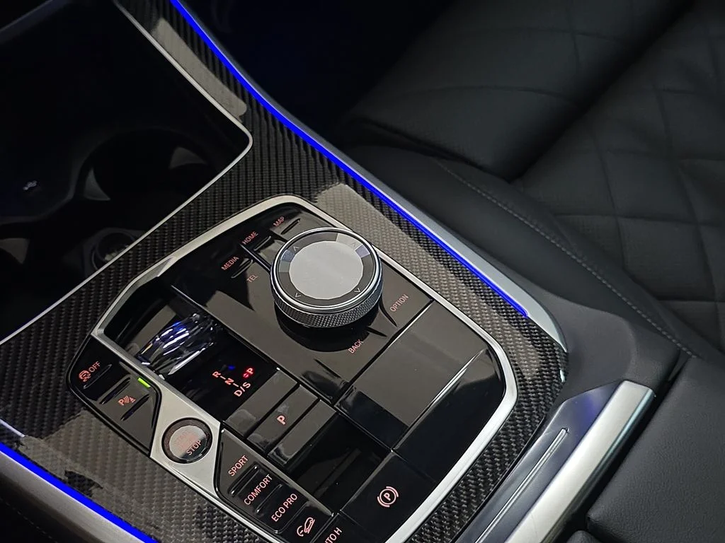 Used 2025 Black Sapphire Metallic BMW M60i image 26