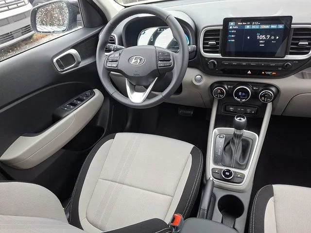 New 2026 Black Hyundai SEL image 9