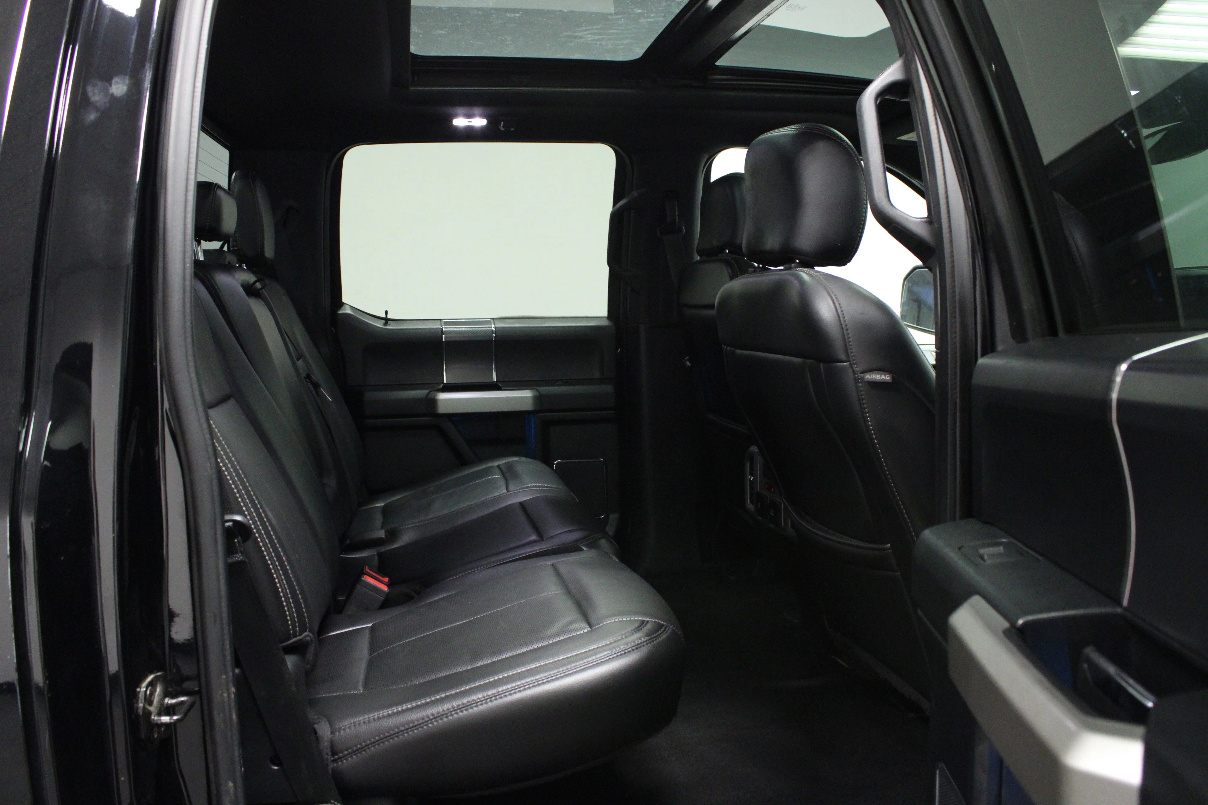 Used 2018 Shadow Black Ford LARIAT image 15