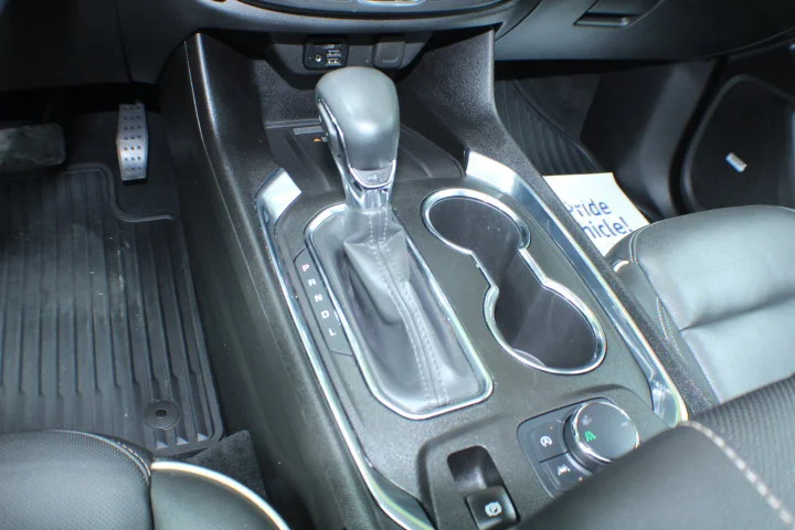 Used 2023 Sterling Gray Metallic Chevrolet Premier image 12