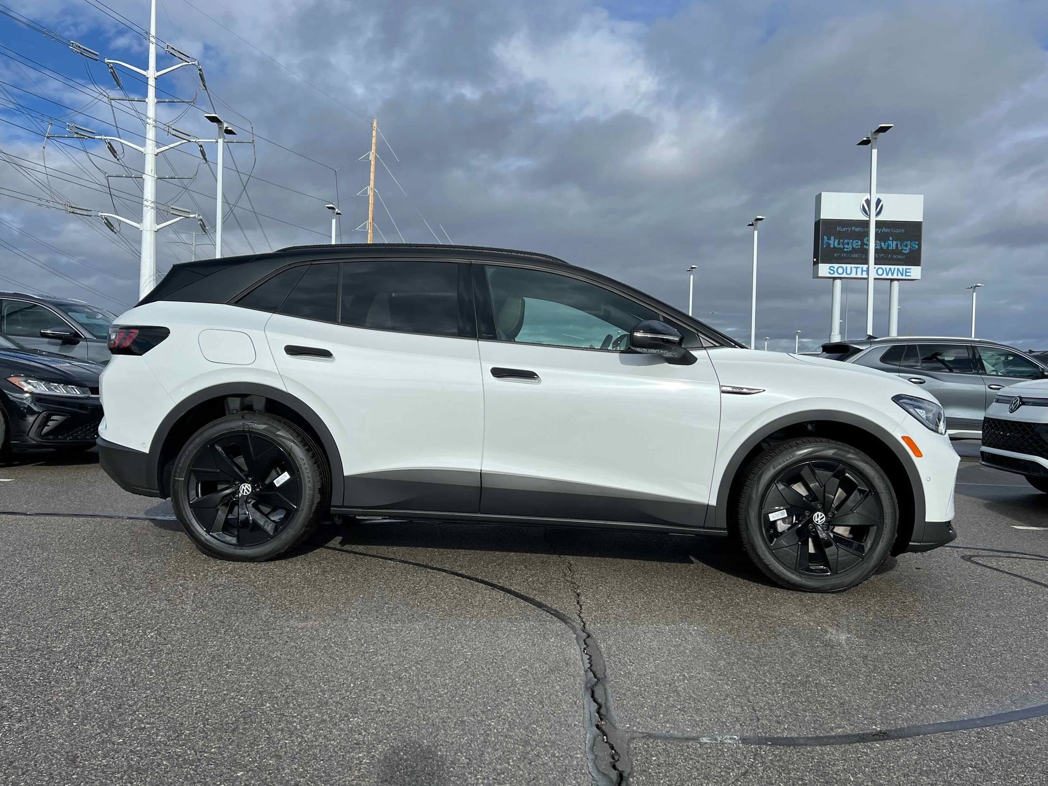 New 2026 Opal White Volkswagen Pro S Plus image 2