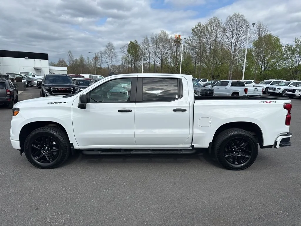Used 2024 Summit White Chevrolet Custom image 2