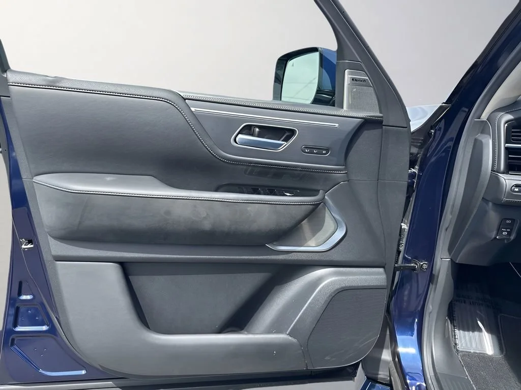 Used 2025 Blue INFINITI SENSORY image 28
