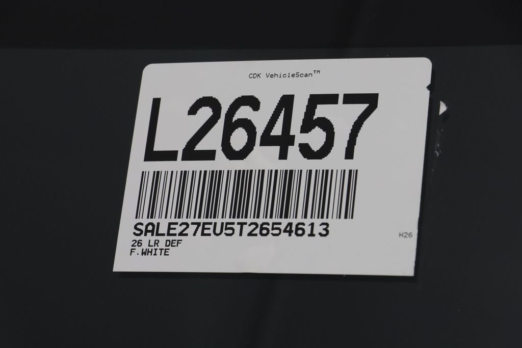 New 2026 Fuji White LAND ROVER X-Dynamic SE image 27