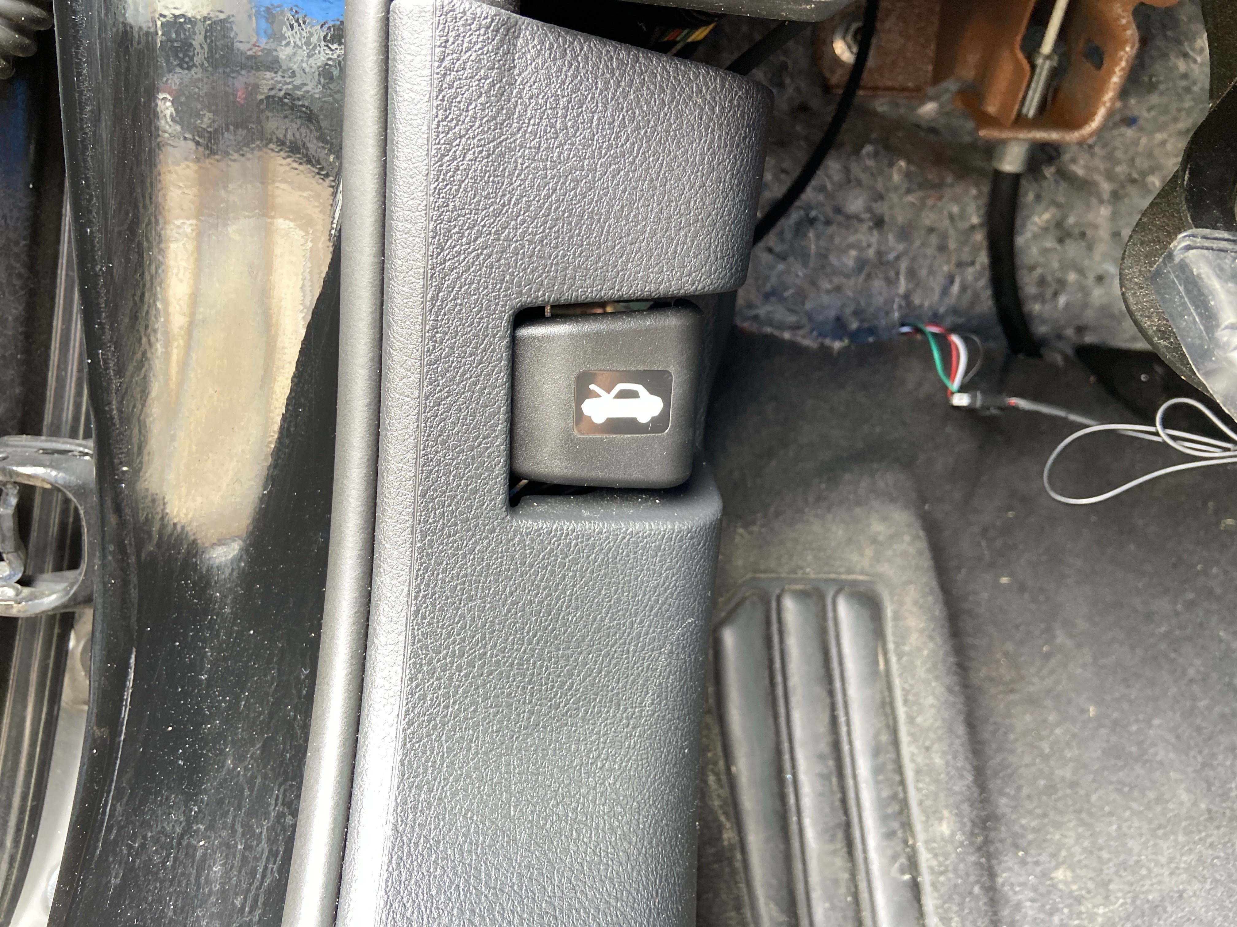 Used 2022 Super Black Nissan 2.5 SV image 46