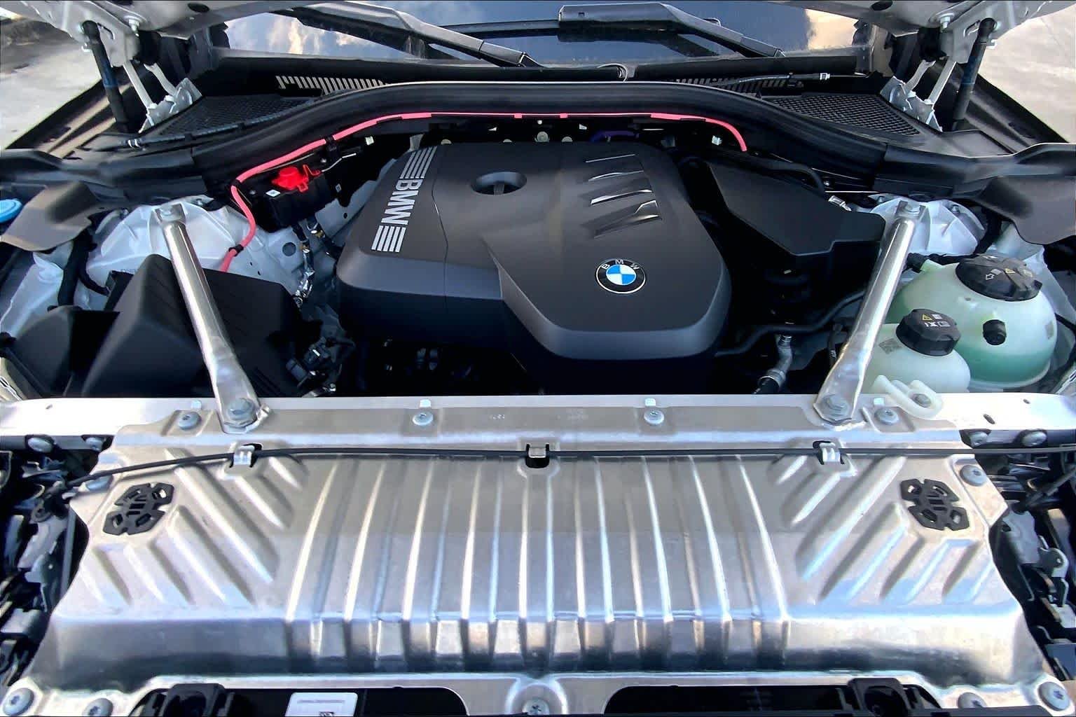 Used 2026 Mineral White Metallic BMW 30 xDrive image 16