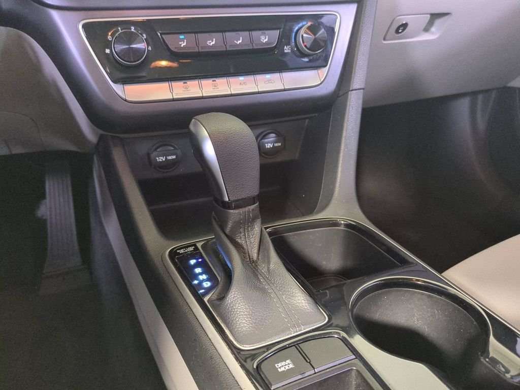 Used 2019 Gray Hyundai SE image 20