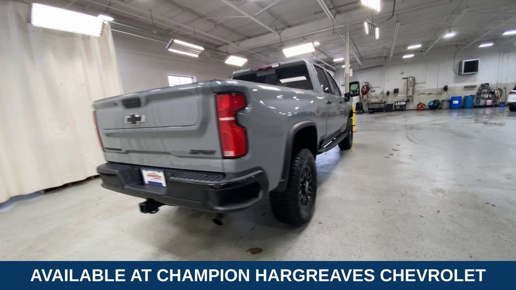 2024 Chevrolet Silverado 2500HD ZR2 - Photo 10