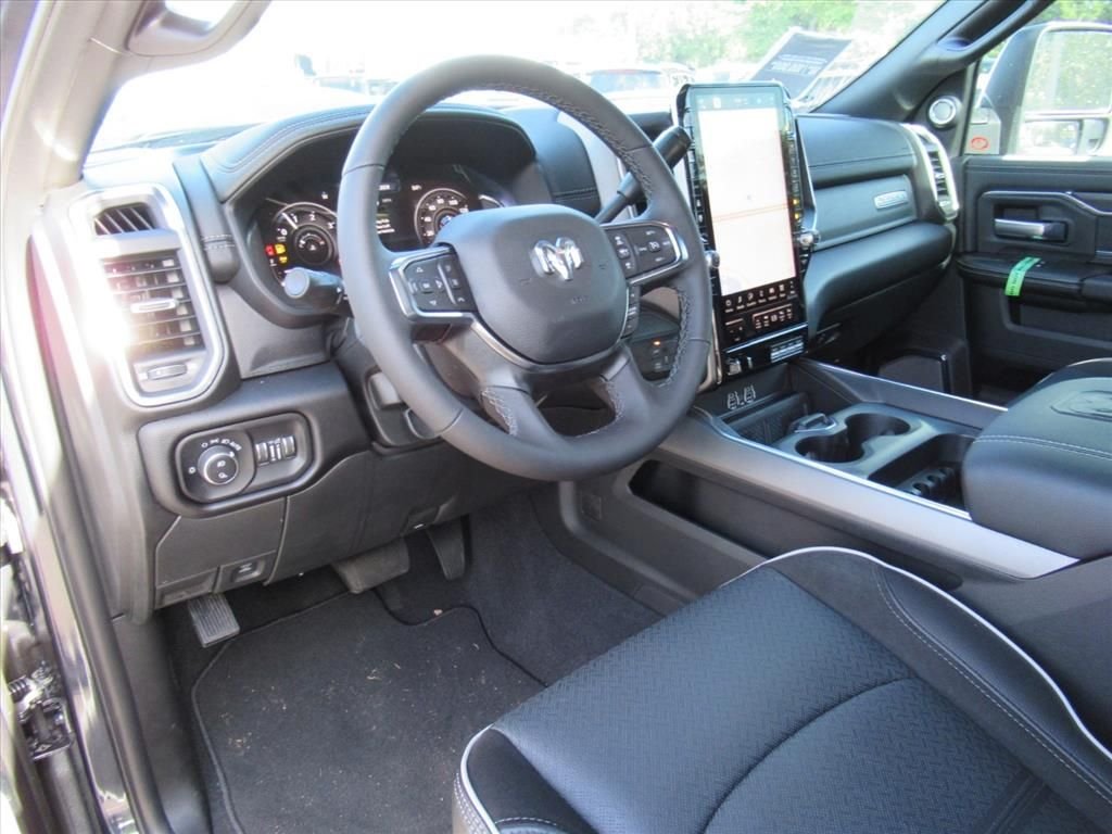 2026 RAM 2500 Laramie - Photo 17