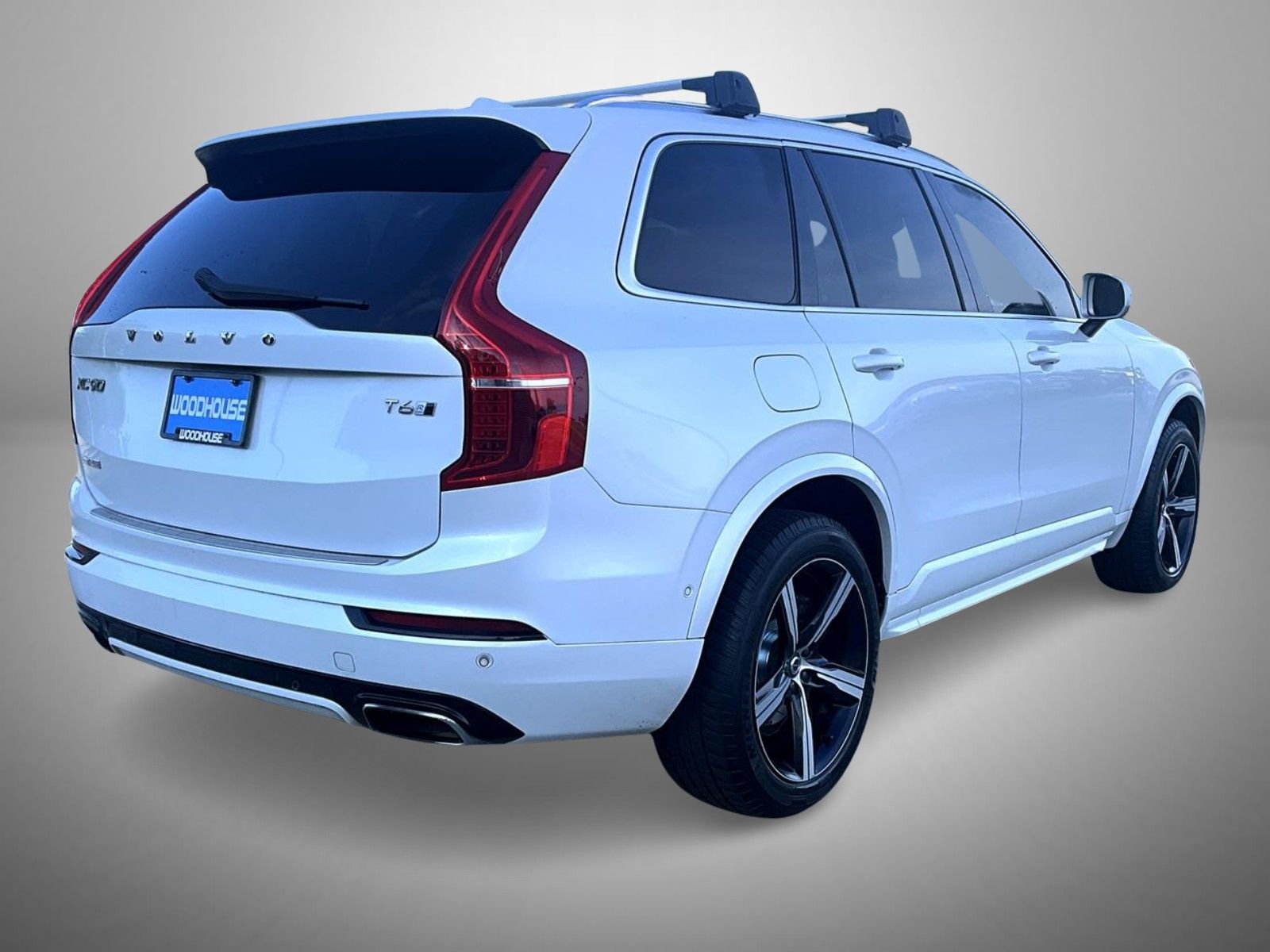 Used 2016 White Volvo T6 R-Design image 5