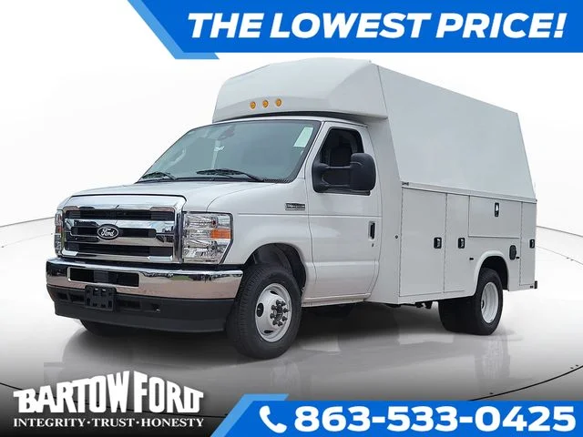 New 2027 Oxford White Ford Base image 1