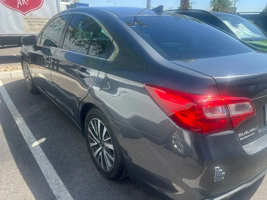 Used 2018 Gray Subaru 2.5i image 8
