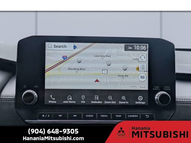 Used 2024 Silver Mitsubishi SE image 25