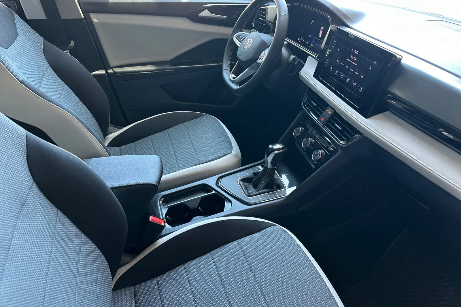New 2026 White Volkswagen 1.5T S image 14