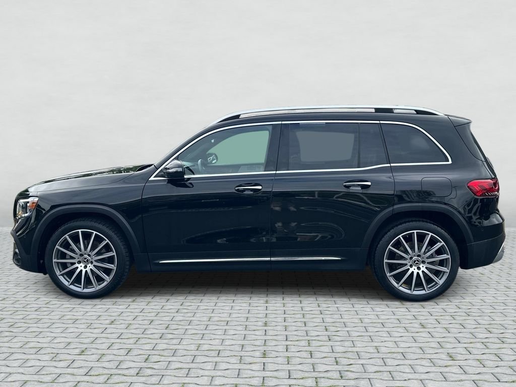 Used 2023  Mercedes-Benz GLB 250 image 8