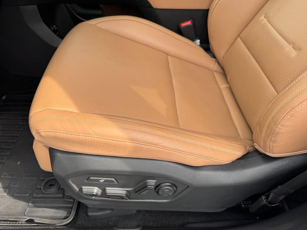 2026 Hyundai Santa Fe Calligraphy - Photo 17