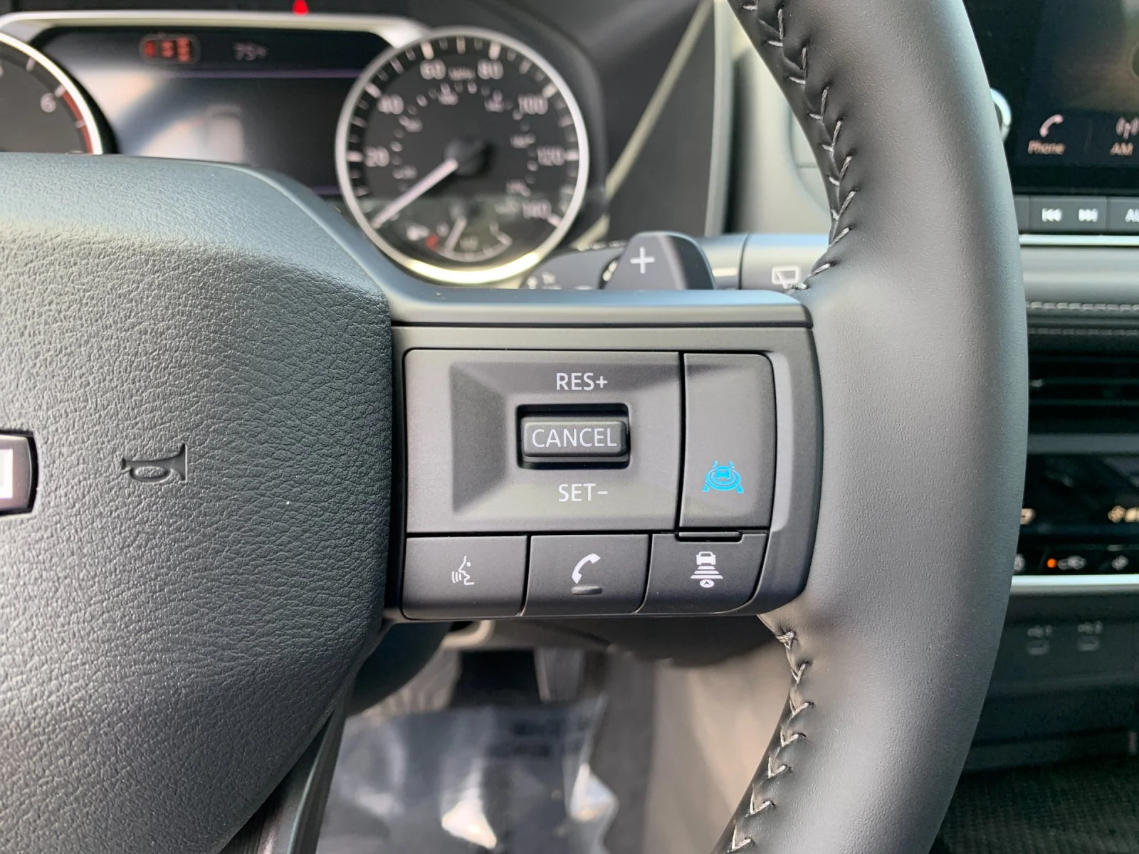 New 2026 Everest White Pearl TriCoat Nissan SV image 27