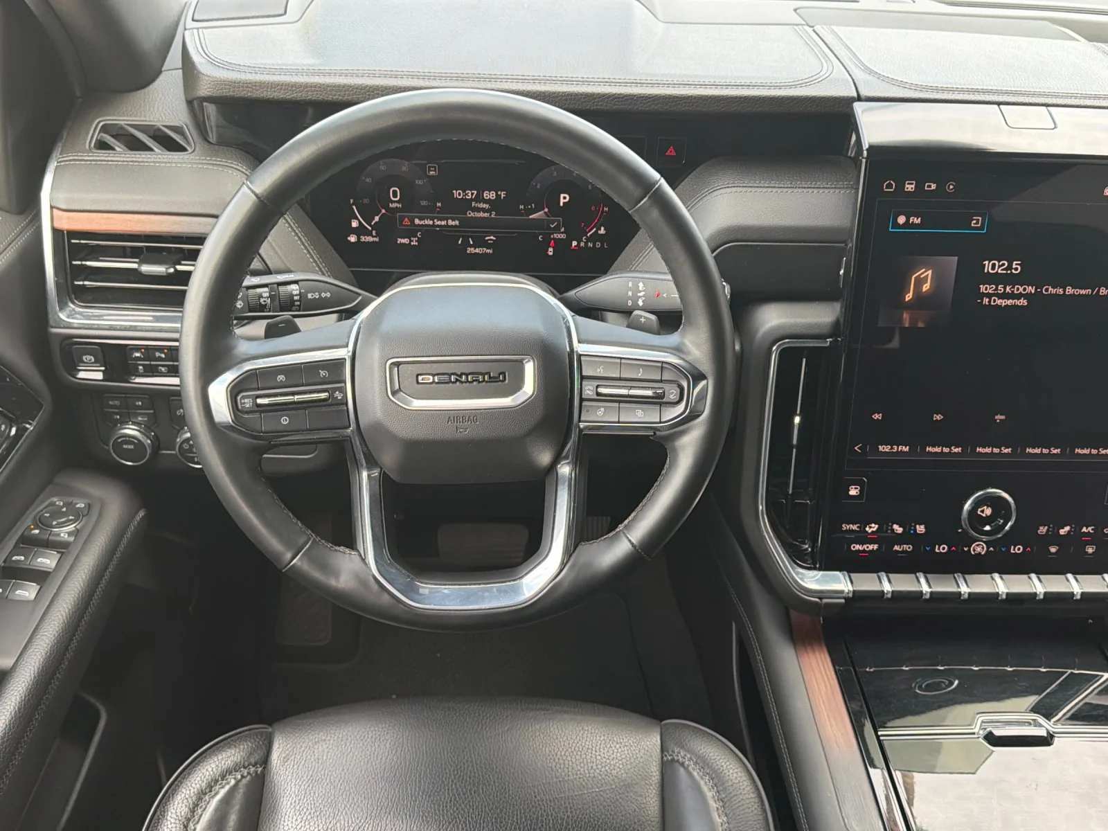 Used 2025 Sterling Metallic GMC Denali image 15