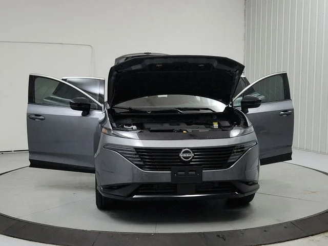 Used 2026 Gray Nissan Platinum image 10