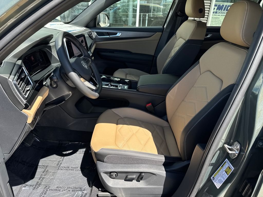New 2026 Avocado Green Pearl Volkswagen 2.0T SE w/Technology image 17