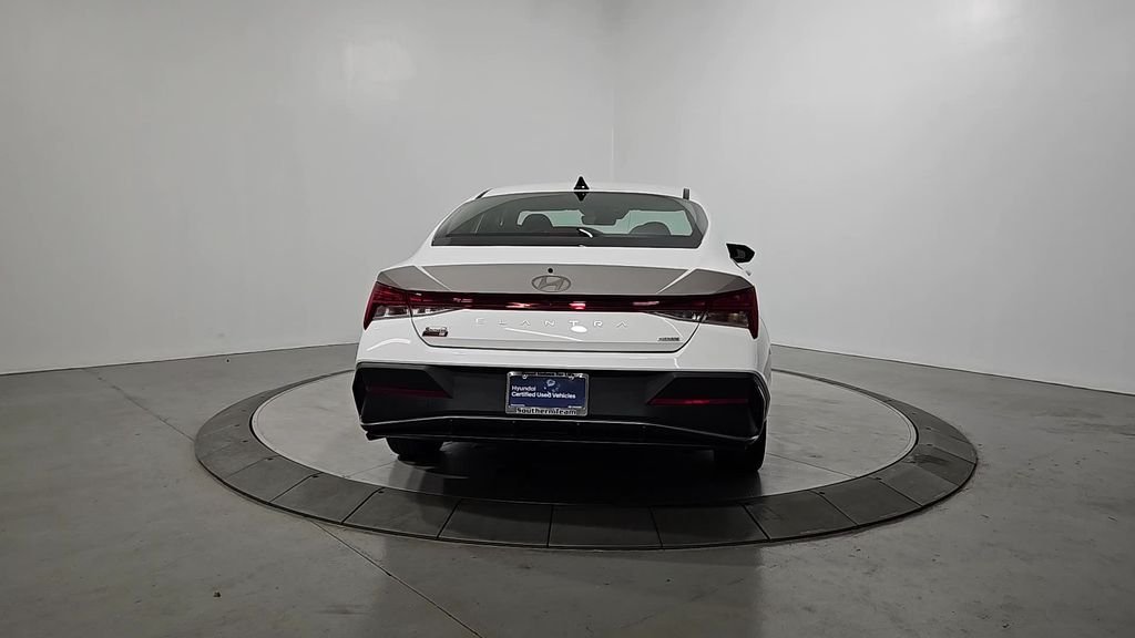 Certified Used 2025 White Hyundai Blue image 4