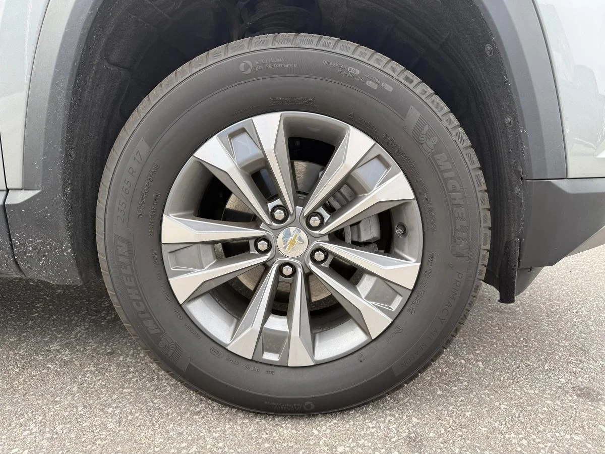 Certified Used 2025 Grey Chevrolet Awd Lt image 12