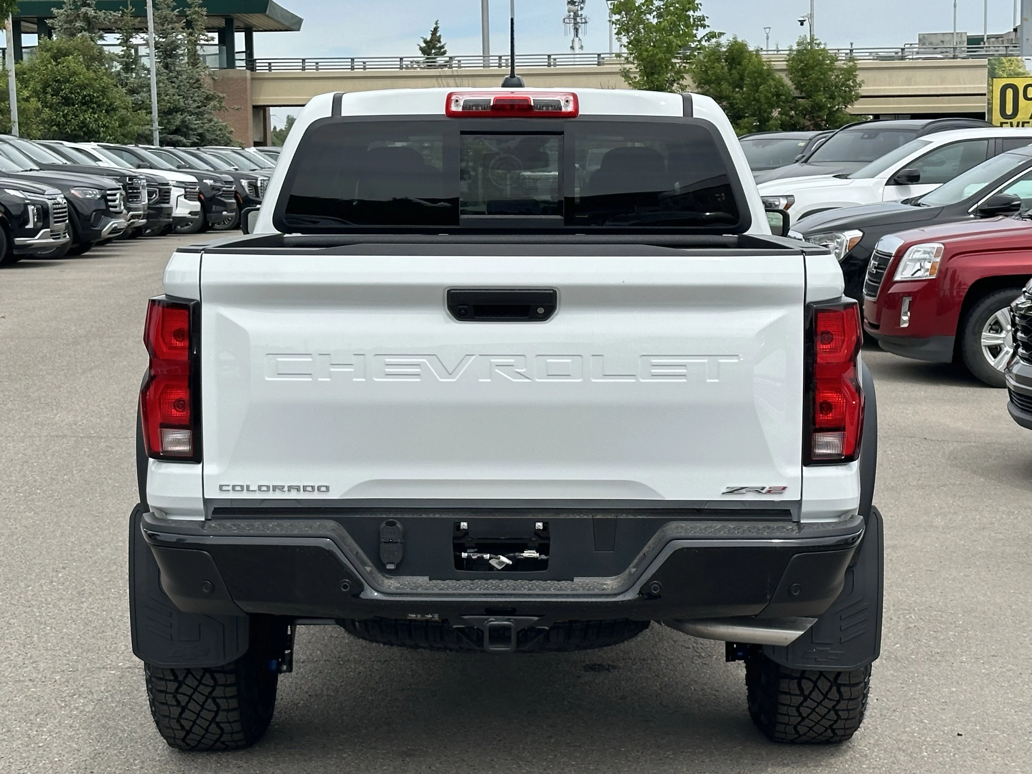 New 2026 Summit White Chevrolet 4WD ZR2 image 5