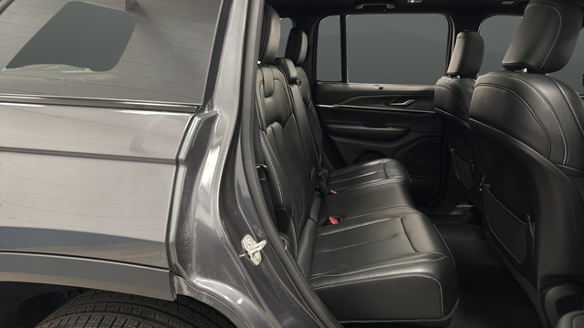 Used 2024 Baltic Gray Metallic Clearcoat Jeep Limited image 25