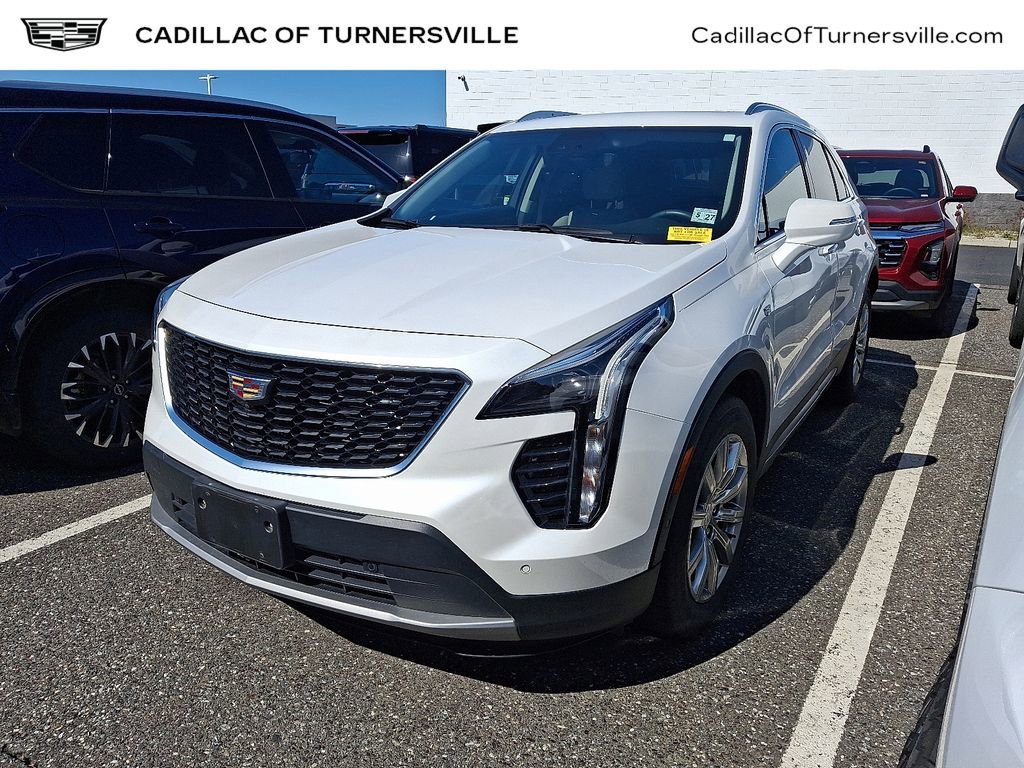 2022 Cadillac XT4 Premium Luxury