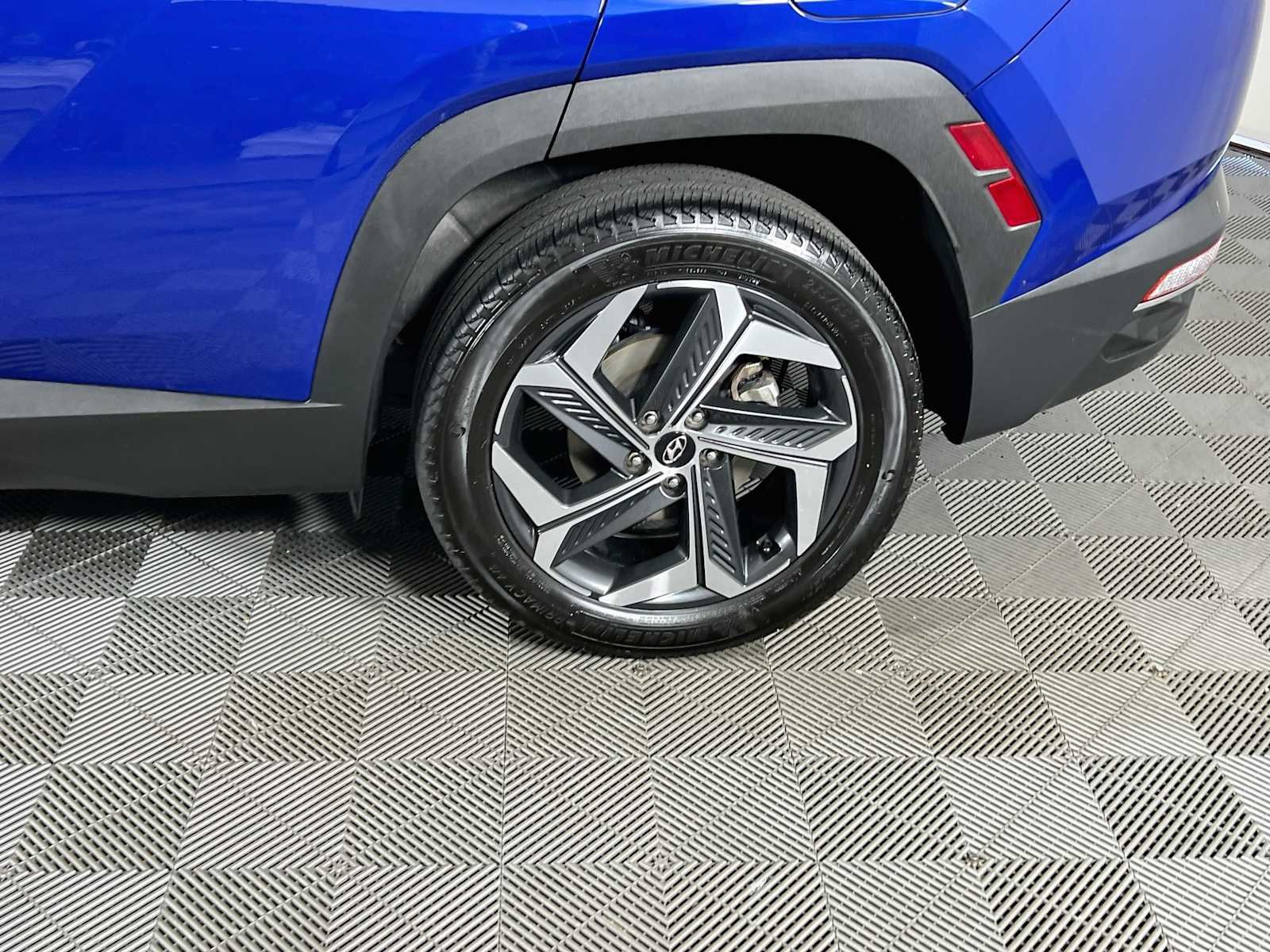 Used 2023 Intense Blue Hyundai SEL image 31