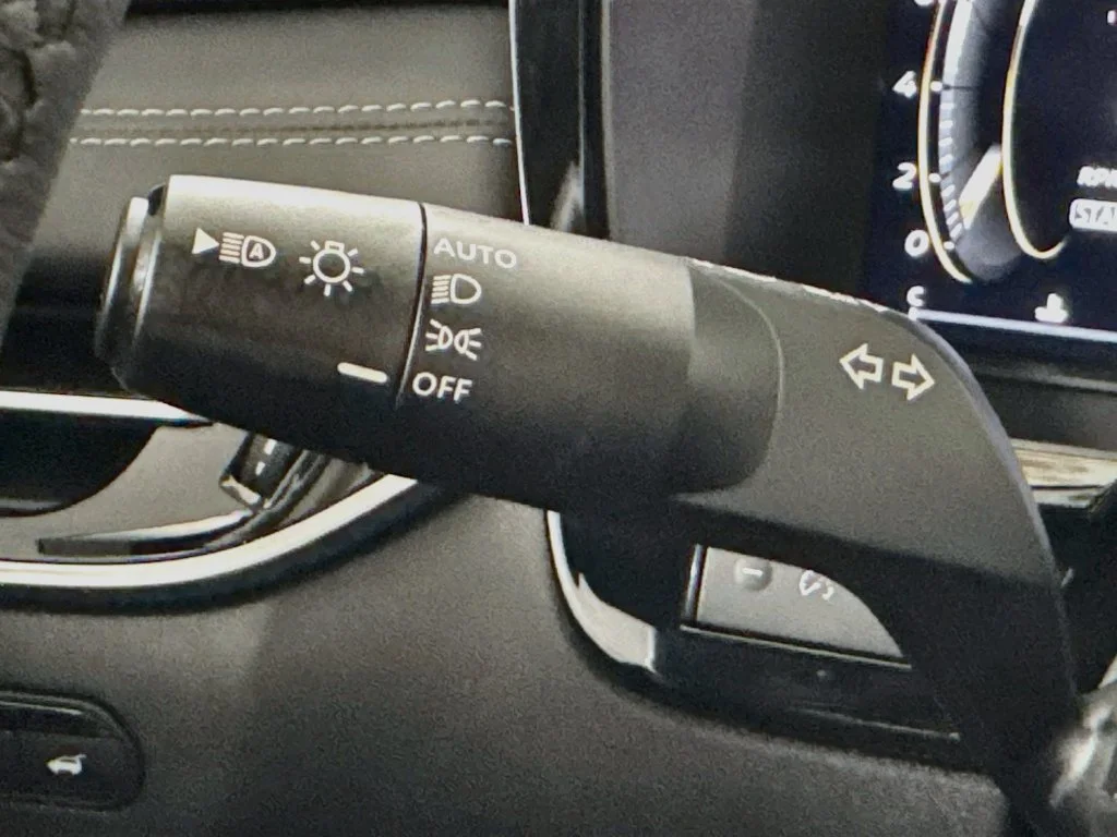 Certified Used 2027 Gray INFINITI LUXE image 15