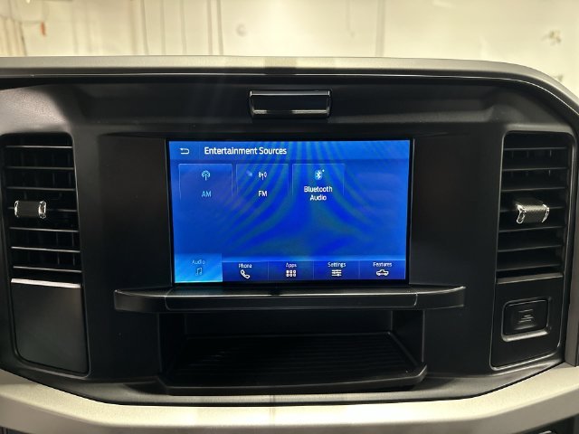 New 2027 White Ford XLT image 16