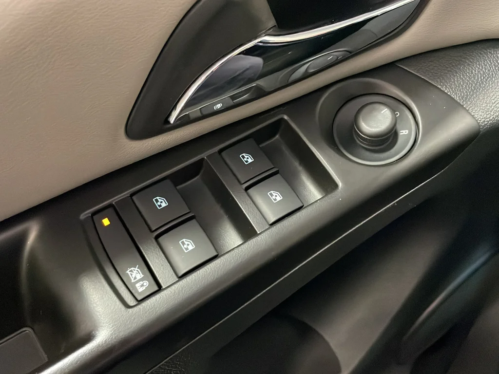 Used 2013 Silver Chevrolet LS image 39