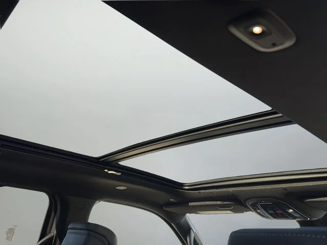 2025 Jeep Wagoneer L Series II - Photo 11